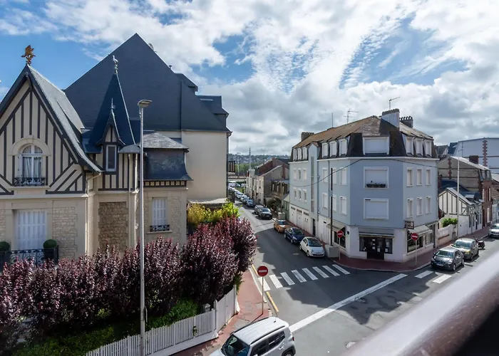 Ascot By Interhome Deauville